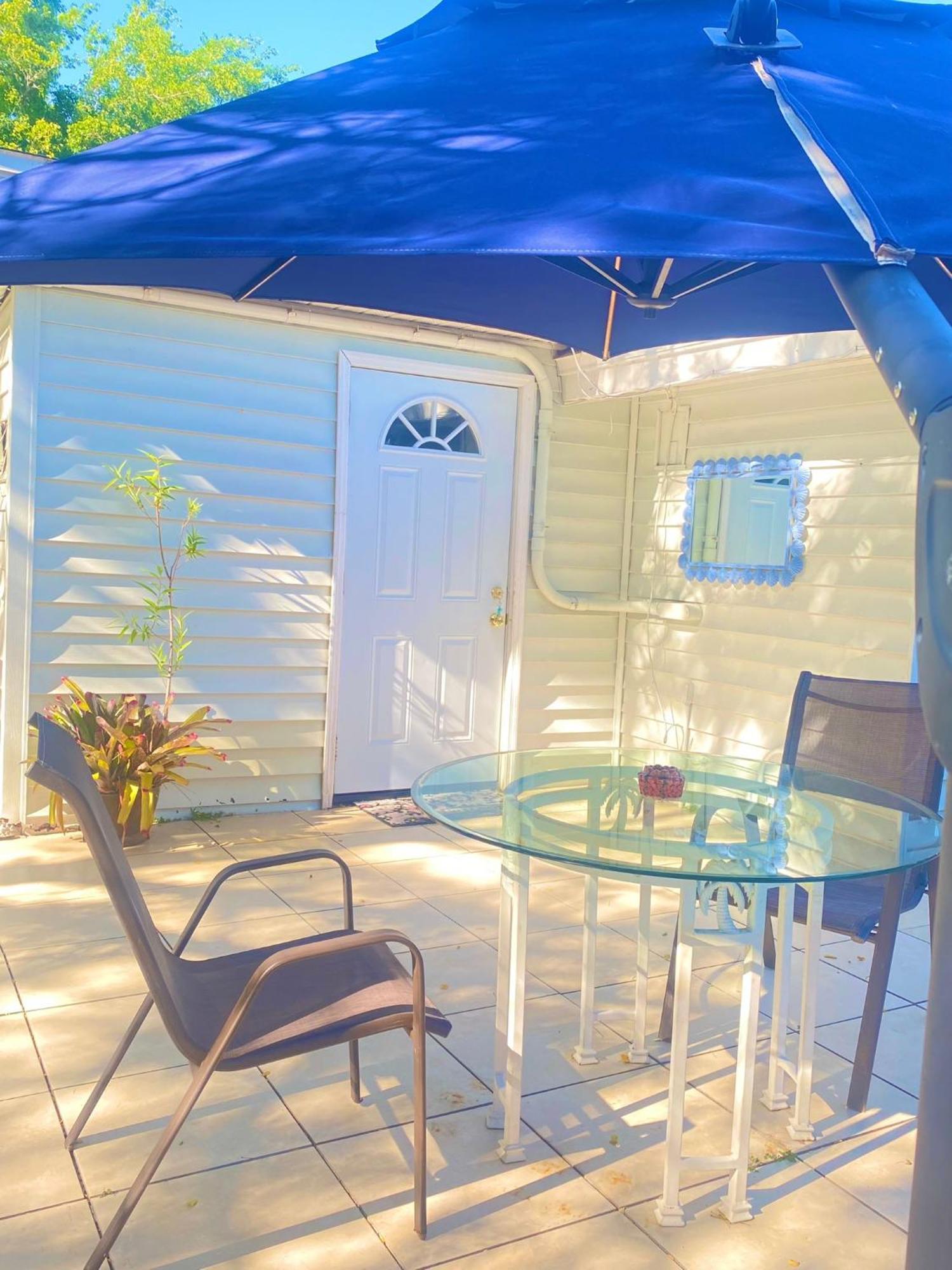 Cozy Studio Only 10 Minutes By Car Of Siesta Key Sarasota Exteriér fotografie